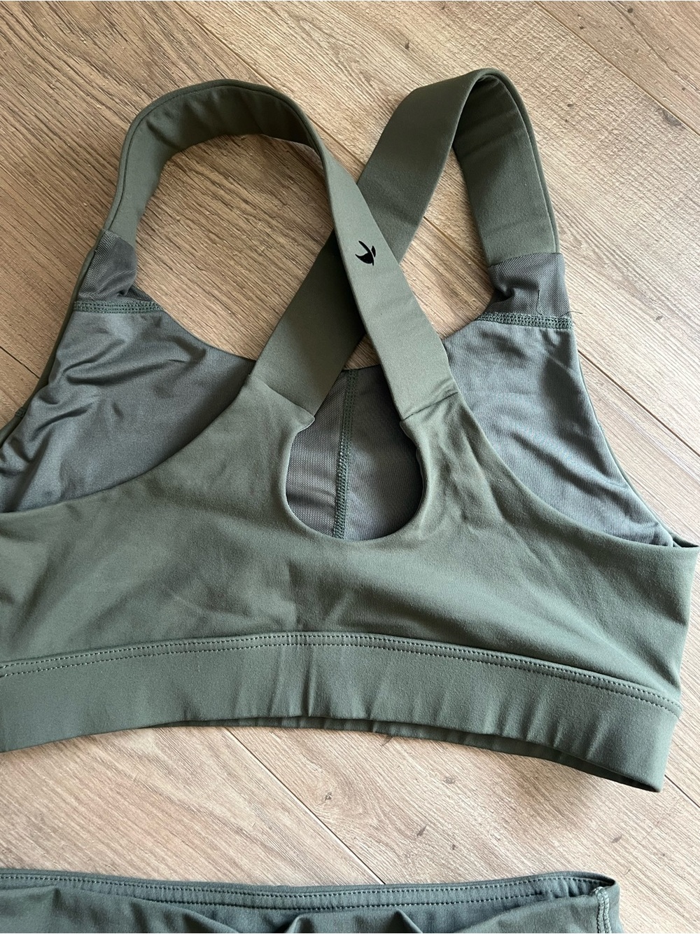 Glyder Workout Set Size Large - Picture 4 of 4